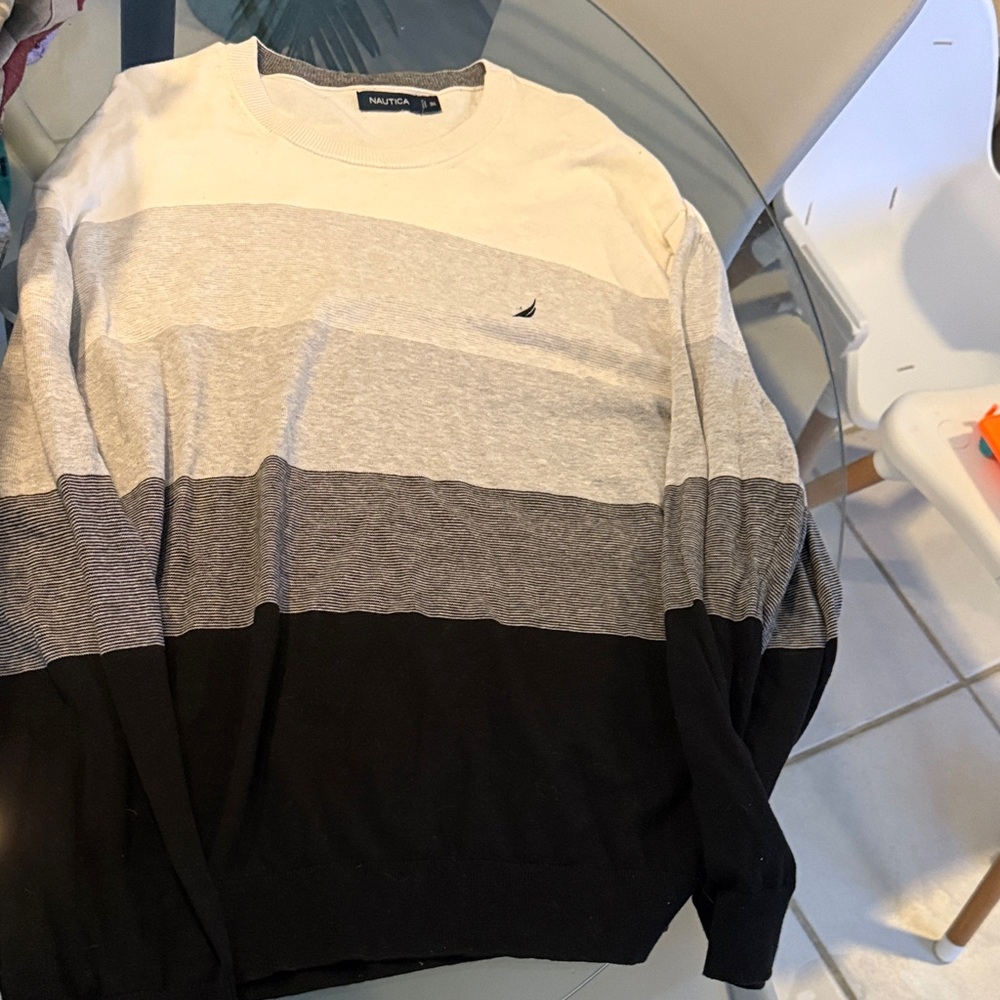 Nautica Men's Black and Gray Gradient Sweater